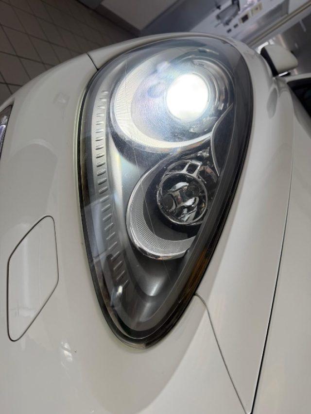 PORSCHE Cayenne 3.0 Diesel /BELL1SS1MO/