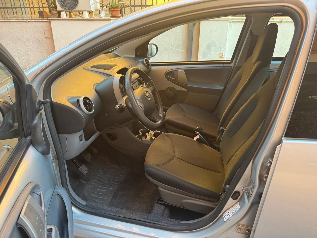 TOYOTA Aygo 1.0 12V VVT-i 5P