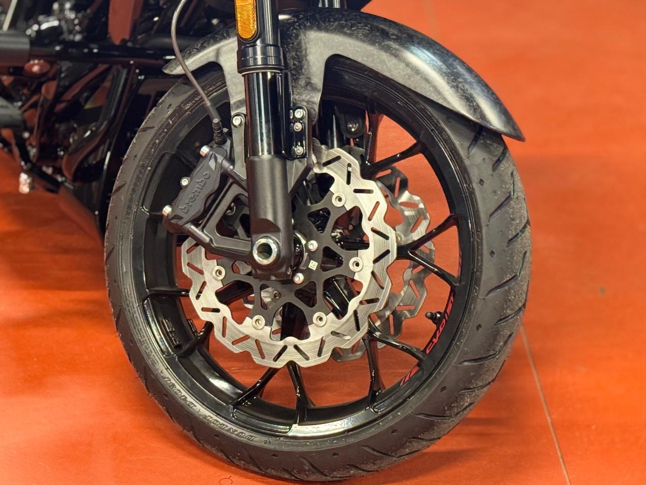 Harley-davidson Street Glide C.V.O. CVO ST