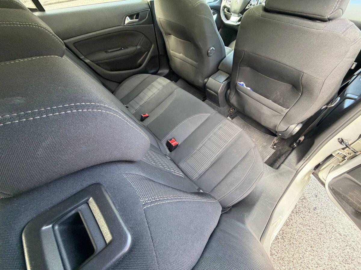 Peugeot 308 1.2 puretech t Allure s&s 130cv eat6