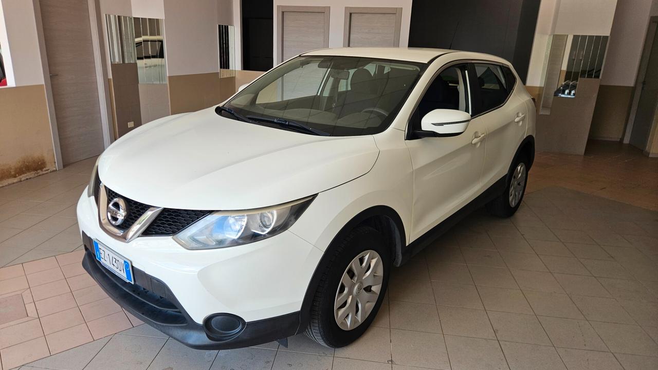 Nissan Qashqai 1.5 dCi Visia