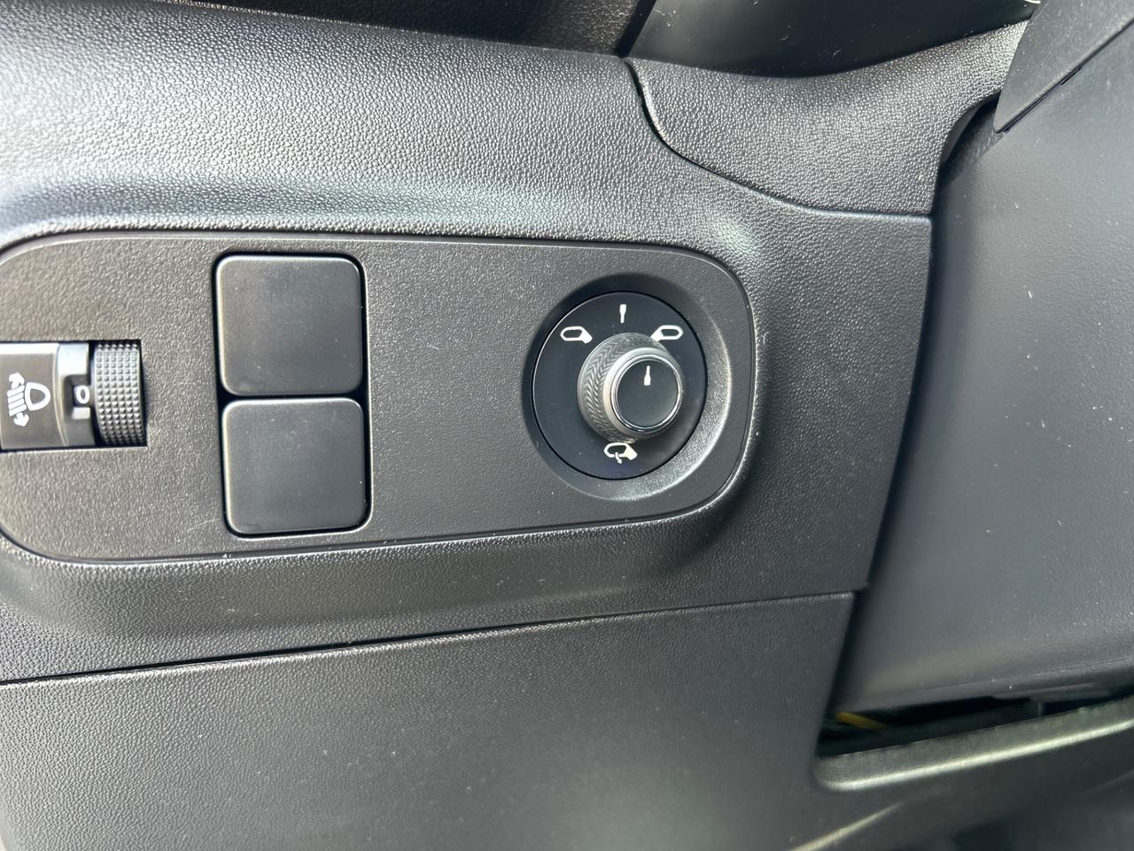 Citroen C3 1.2 puretech Shine s&s 110cv eat6 my20