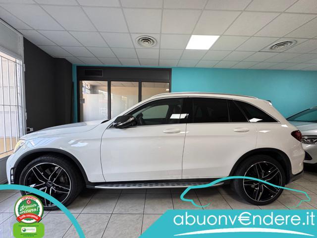 MERCEDES-BENZ GLC 300 4Matic EQ-Boost AMG Premium Plus CARBON LOOK