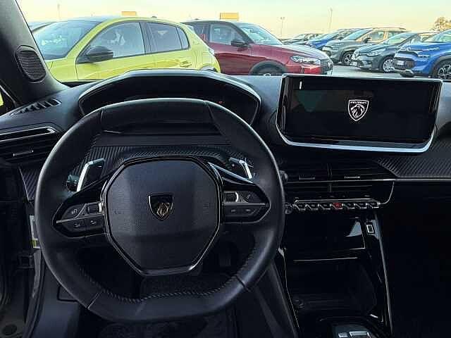 Peugeot 2008 Hybrid 136 e-DCS6 Allure