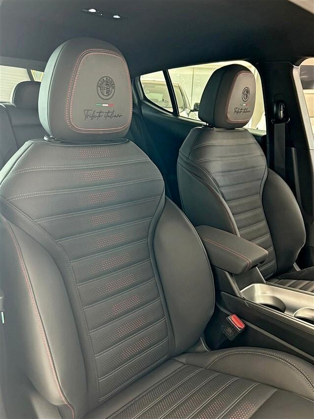 Alfa Romeo Tonale 1.6 diesel 130 CV TCT6 Tributo Italiano