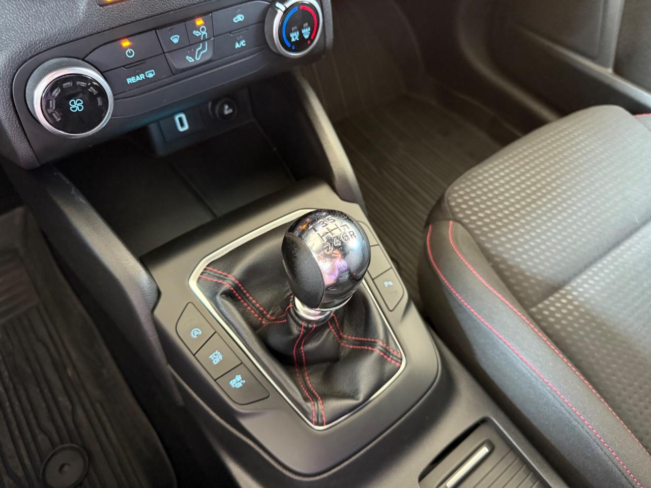Ford Focus 1.0 EcoBoost 125 CV 5p. ST-Line