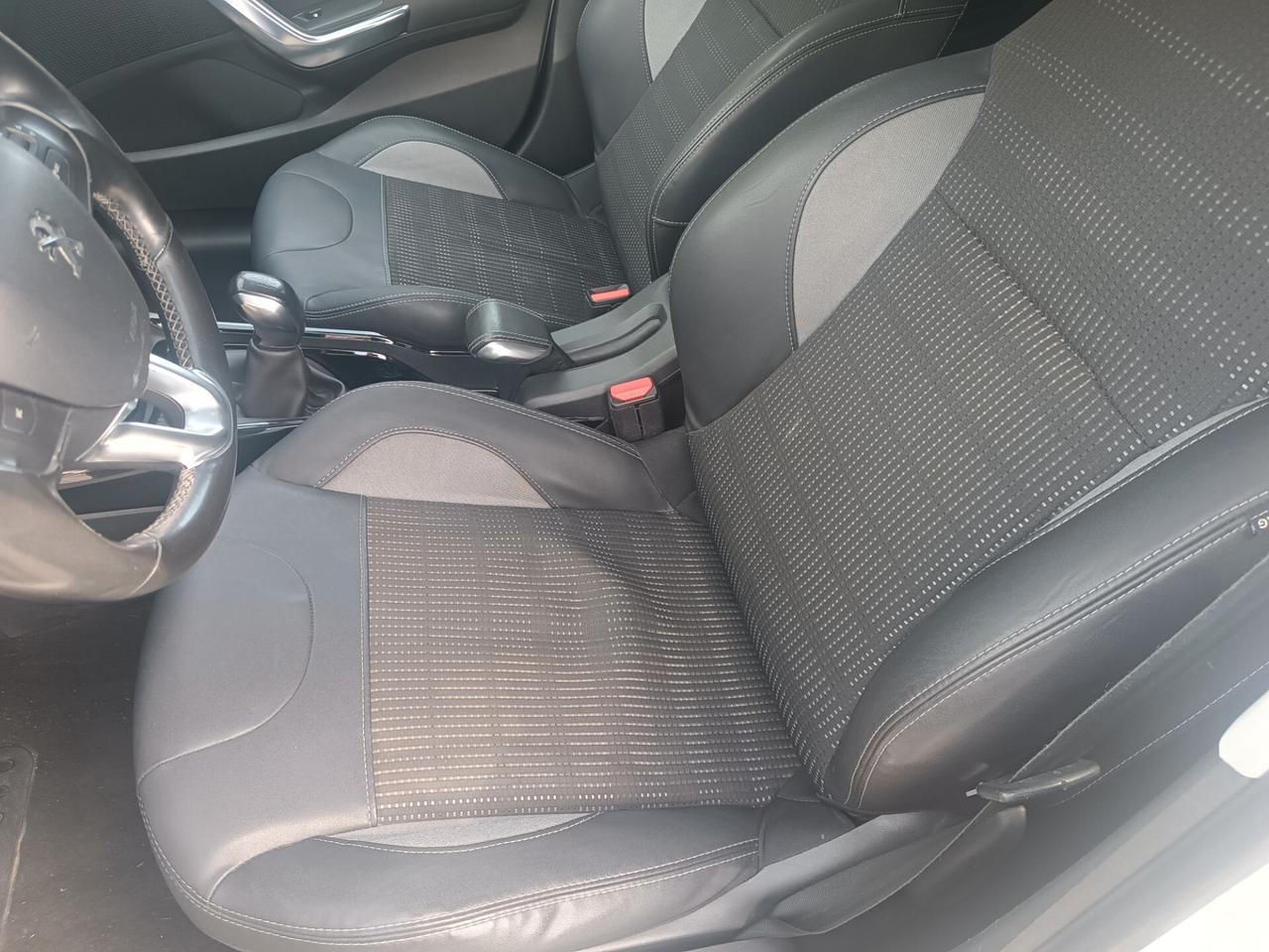 Peugeot 2008 PureTech Turbo 110 S&S Allure