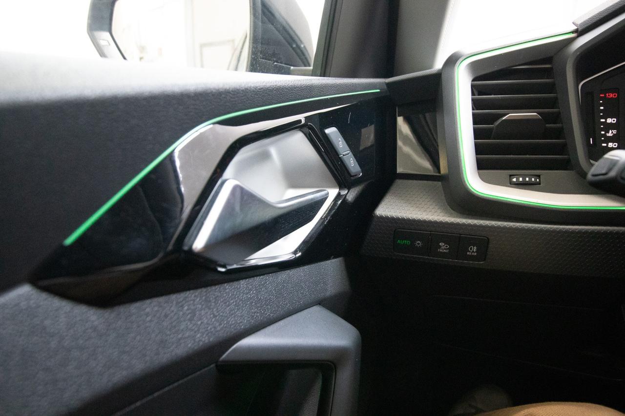 Audi A1 Sportback 30 Tfsi S-line S-tronic Identity Black