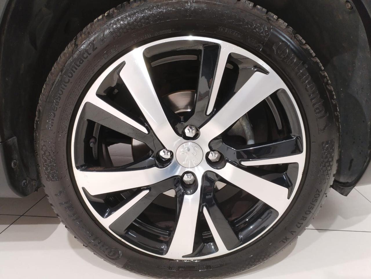 Peugeot 2008 BlueHDi 100 Allure