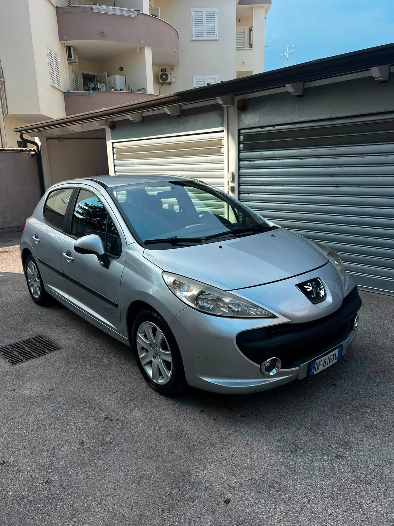 Peugeot 207 1.6 HDi 90CV 5p. XS