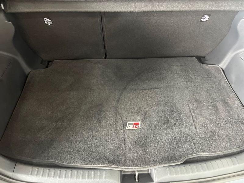 Toyota Yaris Yaris 1.5h 130 GR Sport