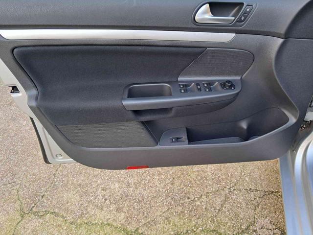 VOLKSWAGEN Golf 1.6 5p. Comfortline ok neopatentati