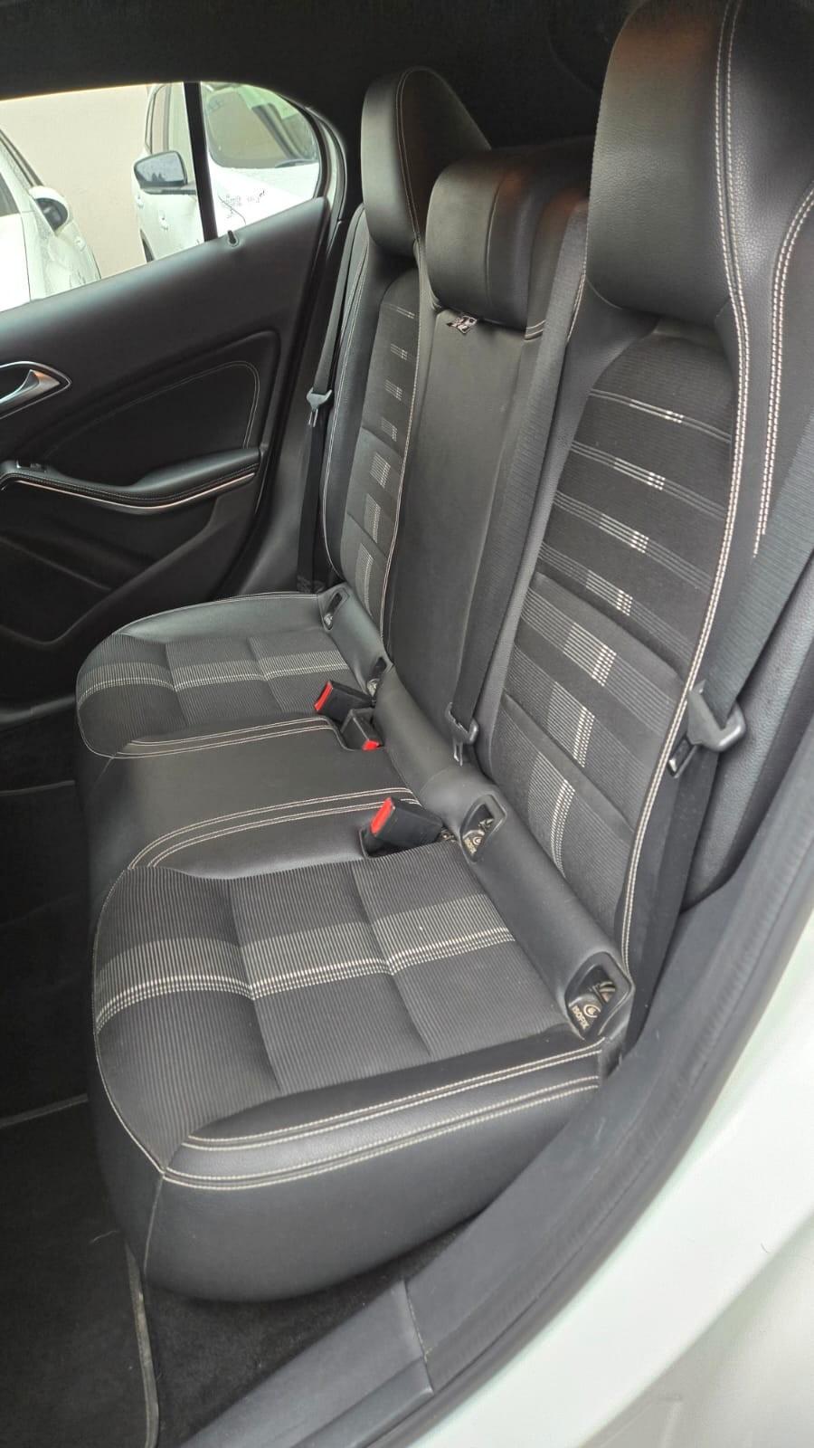 Mercedes-benz CLA 200d Automatic Premium