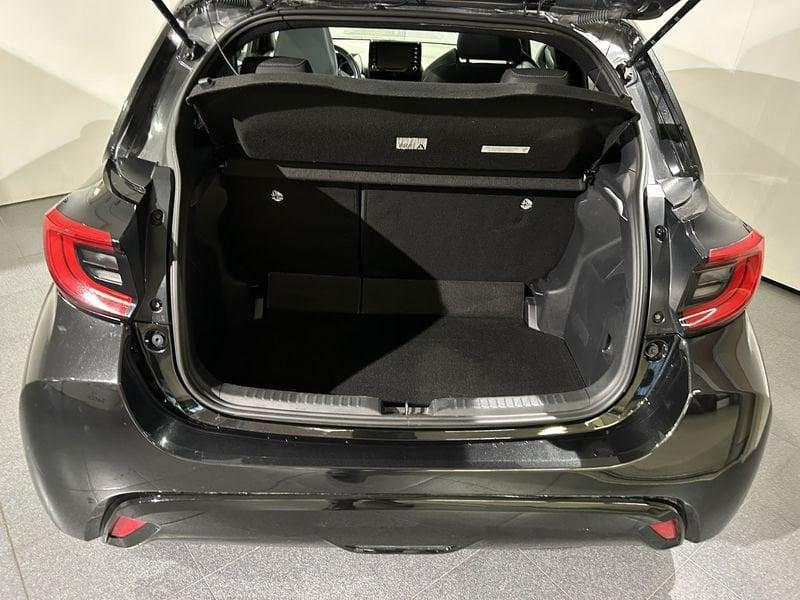 Toyota Yaris Yaris 1.5 Hybrid 5 porte Lounge AREA C FREE