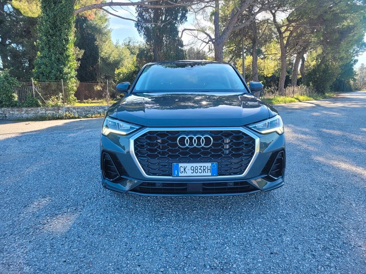 Audi Q3 SPB 45 TFSI e S tronic Business Plus