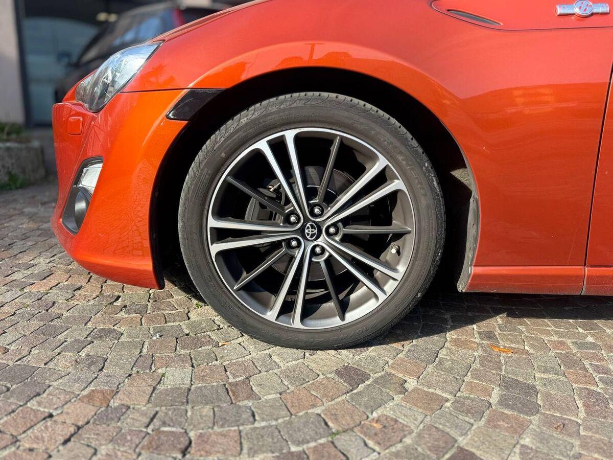 Toyota GT 86 2017 GT86 2.0 Rock&Road auto