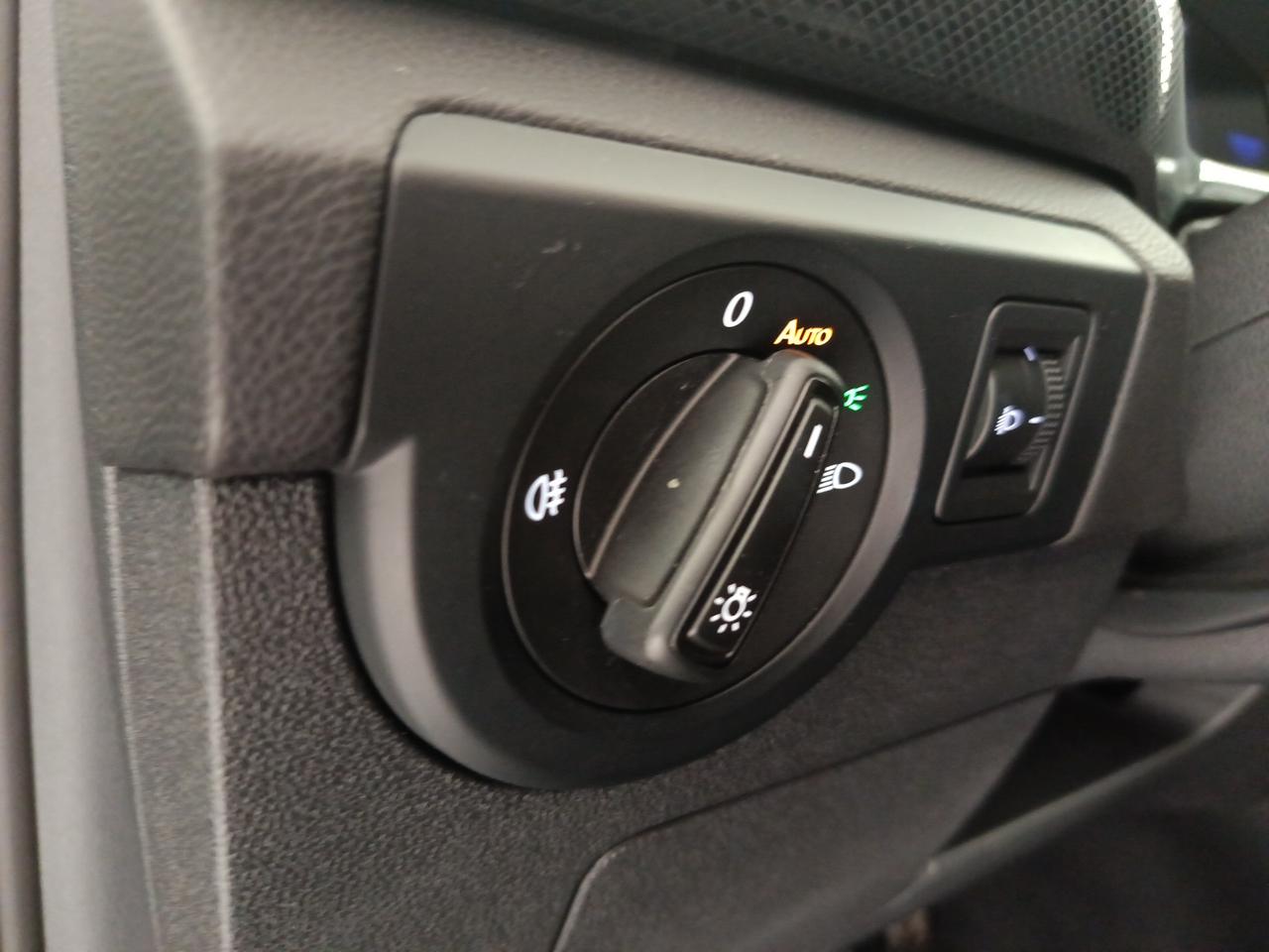 VOLKSWAGEN T-Cross - T-Cross 1.0 TSI Life