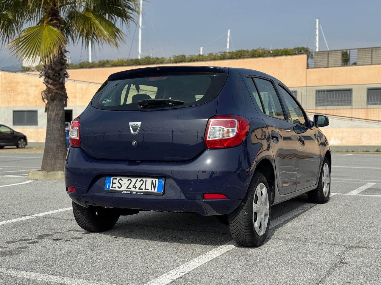 DACIA SANDERO 1.2 BENZINA 75 CV NEO PATENTATI 12 MESI DI GARANZIA