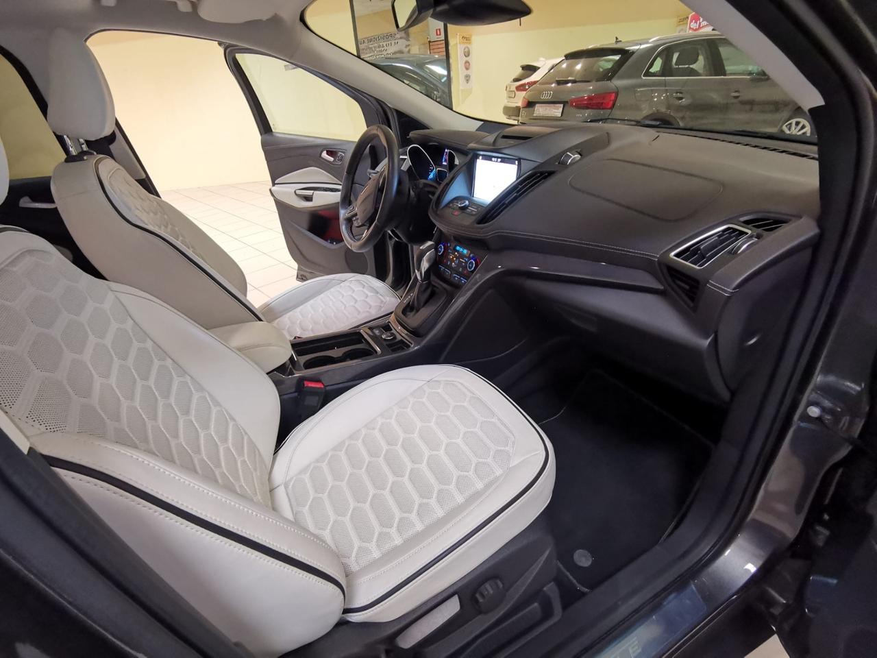 Ford Kuga 2.0 TDCI 180 CV S&S 4WD Powershift Vignale