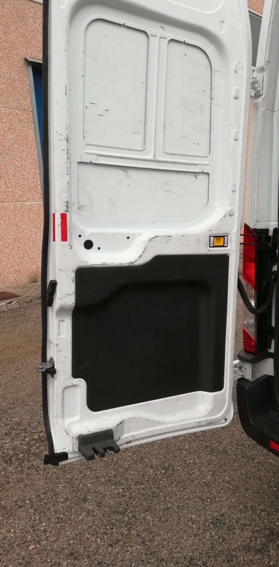 FORD TRANSIT 310 L2 H3 PASSO MEDIO TETTO ALTO 2.0 TDCI 130 CV TREND