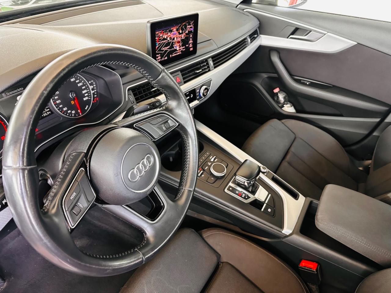 Audi A4 35 TDI 150CV S-Tronic 7Marce F1 S-Line
