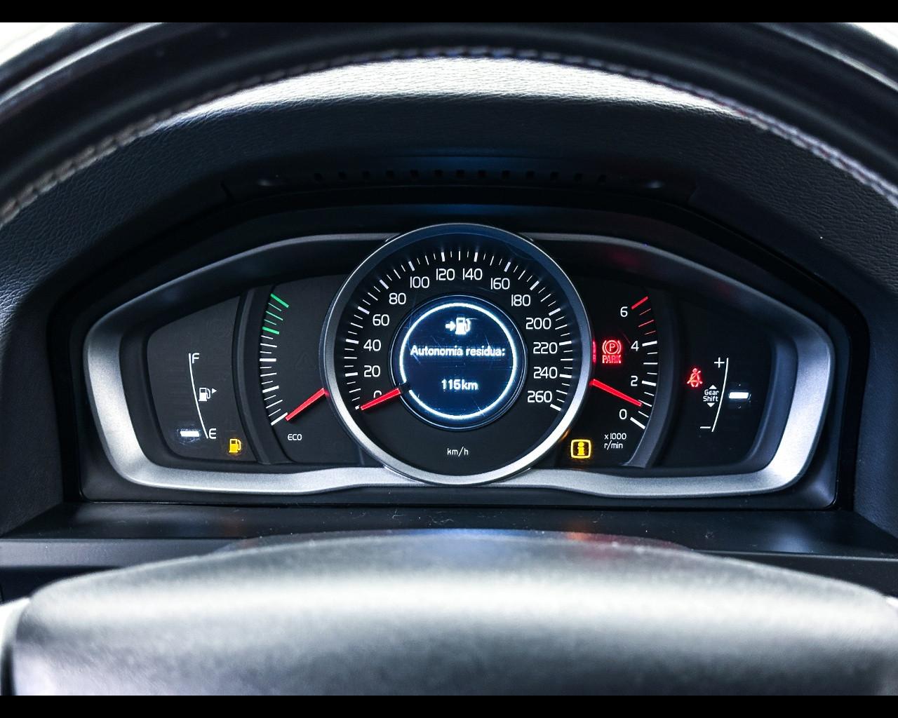 VOLVO S60 (2010-2018) - S60 D2 Kinetic