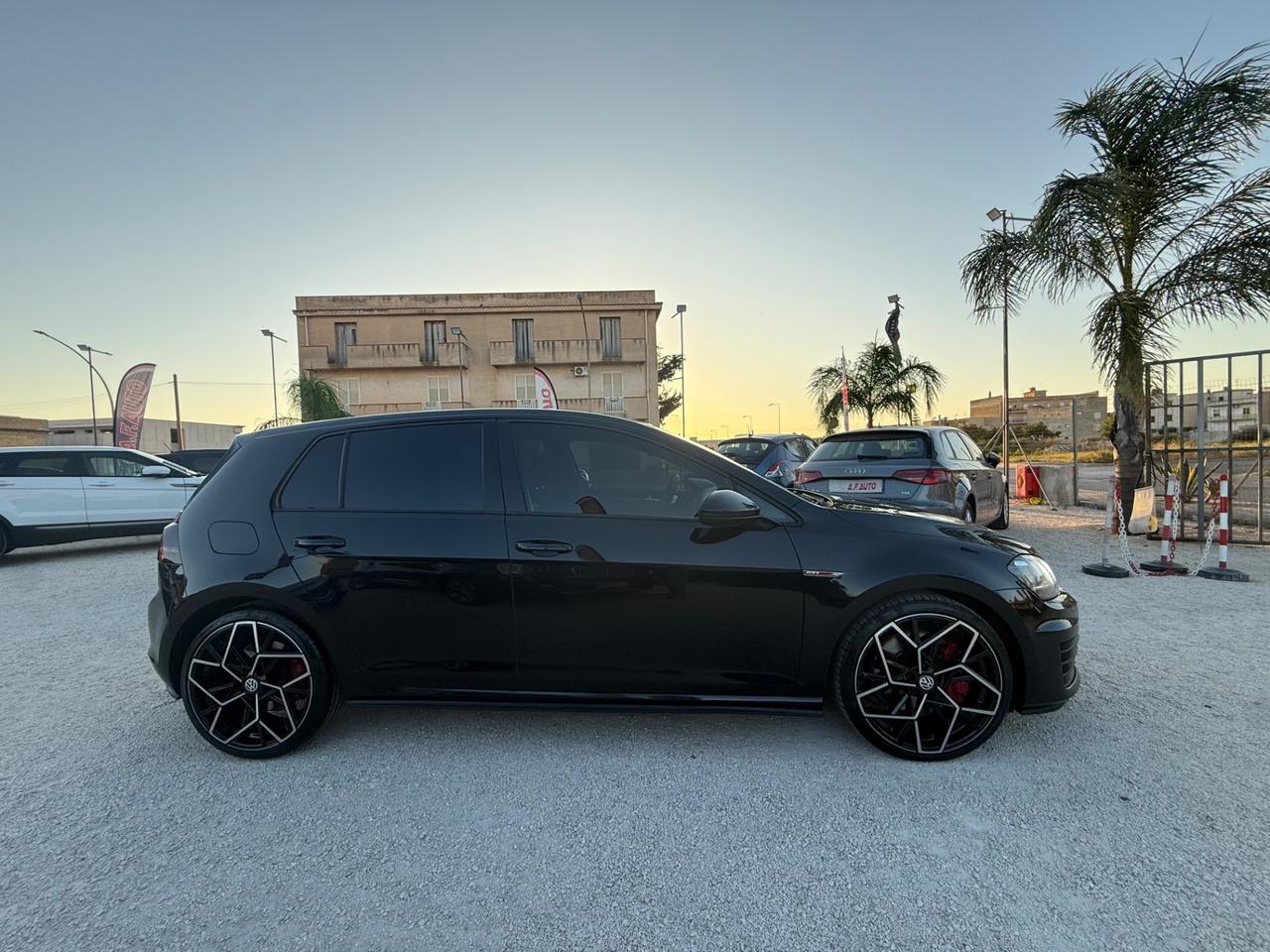 Volkswagen Golf GTI Performance 2.0 TSI 5p. BlueMotion Technology