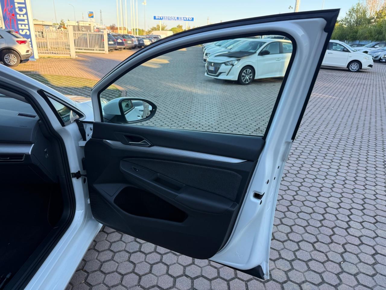 Golf 2.0 TDI DSG 115 CV SCR Life