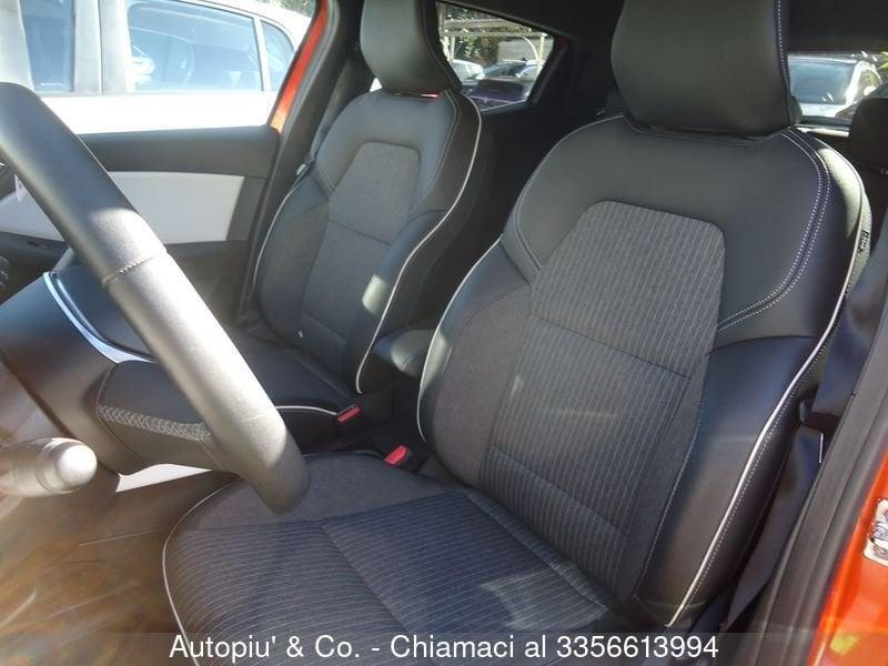 Renault Clio Clio Full Hybrid E-Tech 145 CV Engineered SOLI 31.000KM