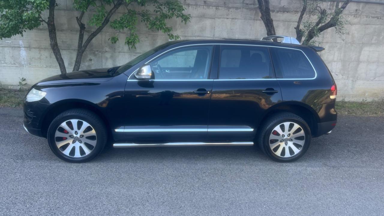 Volkswagen Touareg 2.5 R5 TDI DPF tiptronic Exclusive