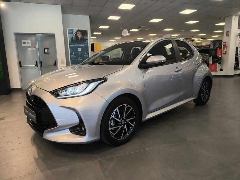 Toyota Yaris Hybrid Trend MY22