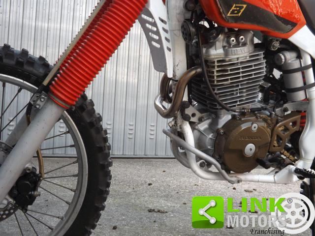HONDA XR 600 R integralmente restaurata e funzionante