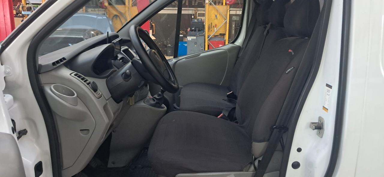 Opel Vivaro 2.0 cdti p.lungo
