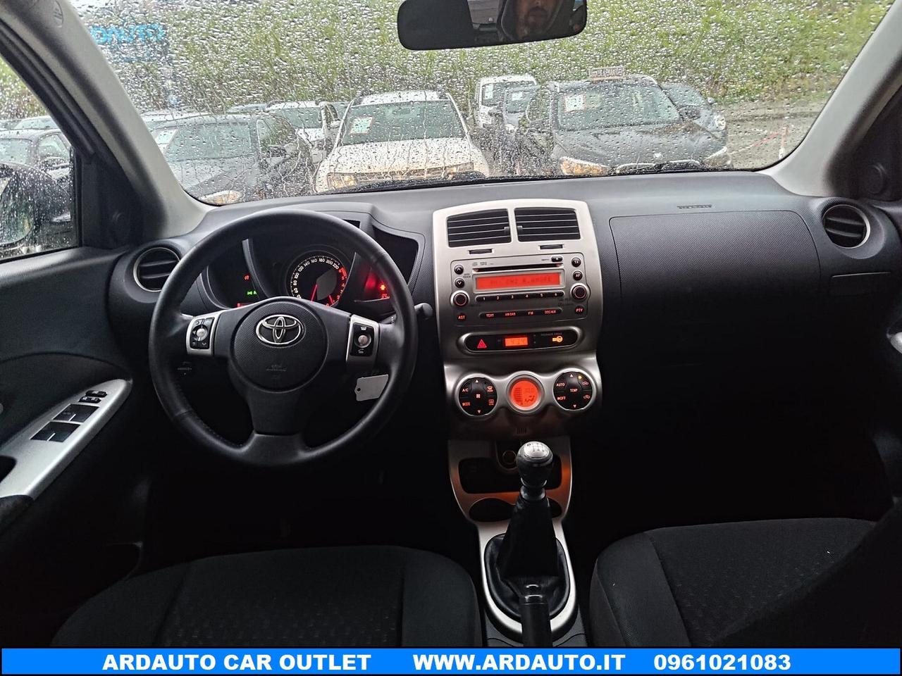 TOYOTA URBAN CRUISER 1.4 D-4D AWD
