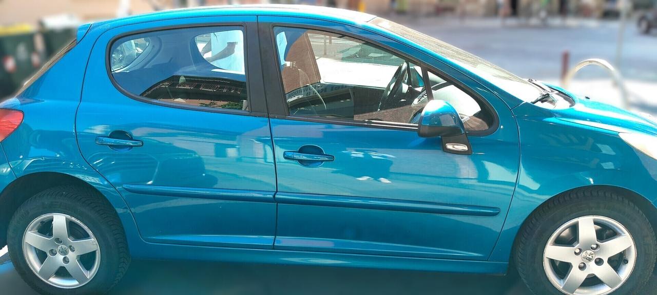Peugeot 207