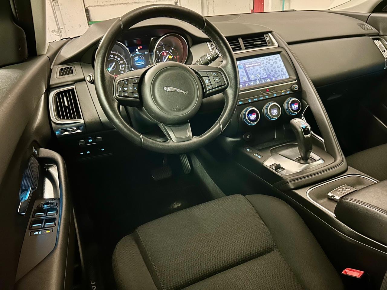 Jaguar E-Pace 2.0D 180 CV AWD aut. First Edition