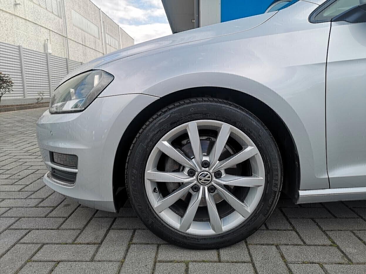 Volkswagen Golf 1.6 TDI 5p. Highline BlueMotion Technology