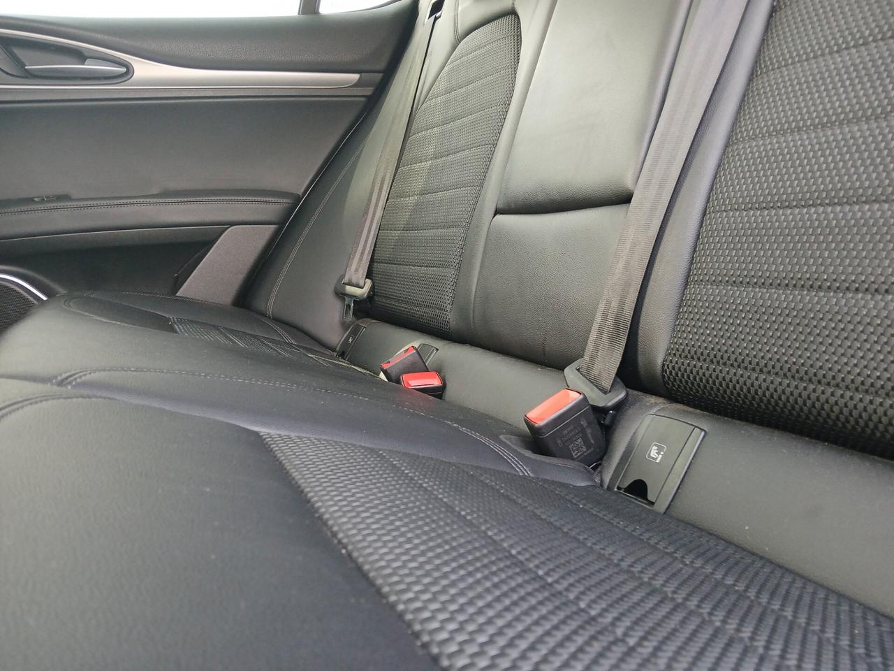 Alfa Romeo Stelvio 2.2 Turbodiesel 180 CV AT8 RWD Executive