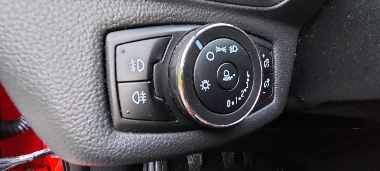 FORD B-MAX TITANIUM 1,5 DIESEL 75 CV X NEOPATENTATI TELEFONO CRUISE CONTROL IMPECCABILE