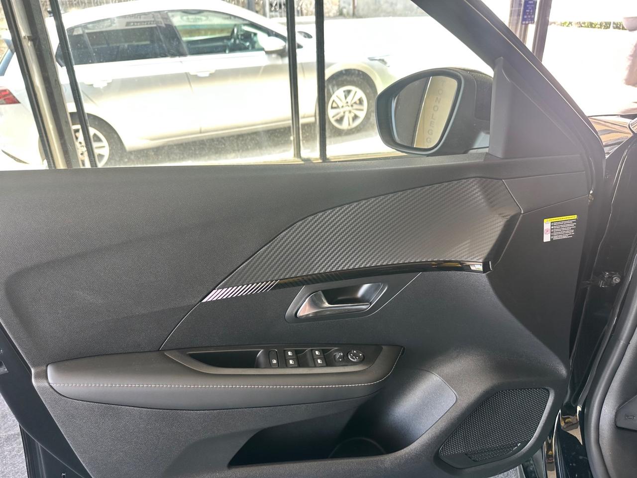 Peugeot 208 ALLURE PureTech 100 S&S