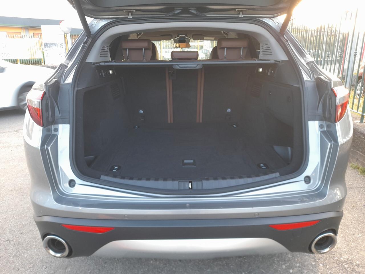 Alfa Romeo Stelvio 2.2 Turbodiesel 150 CV AT8 RWD Super