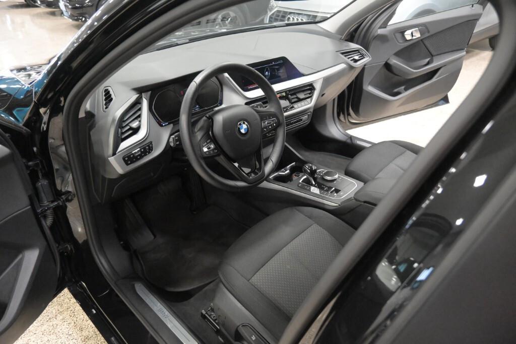 BMW 116d Business Advantage (115cv) Aut.