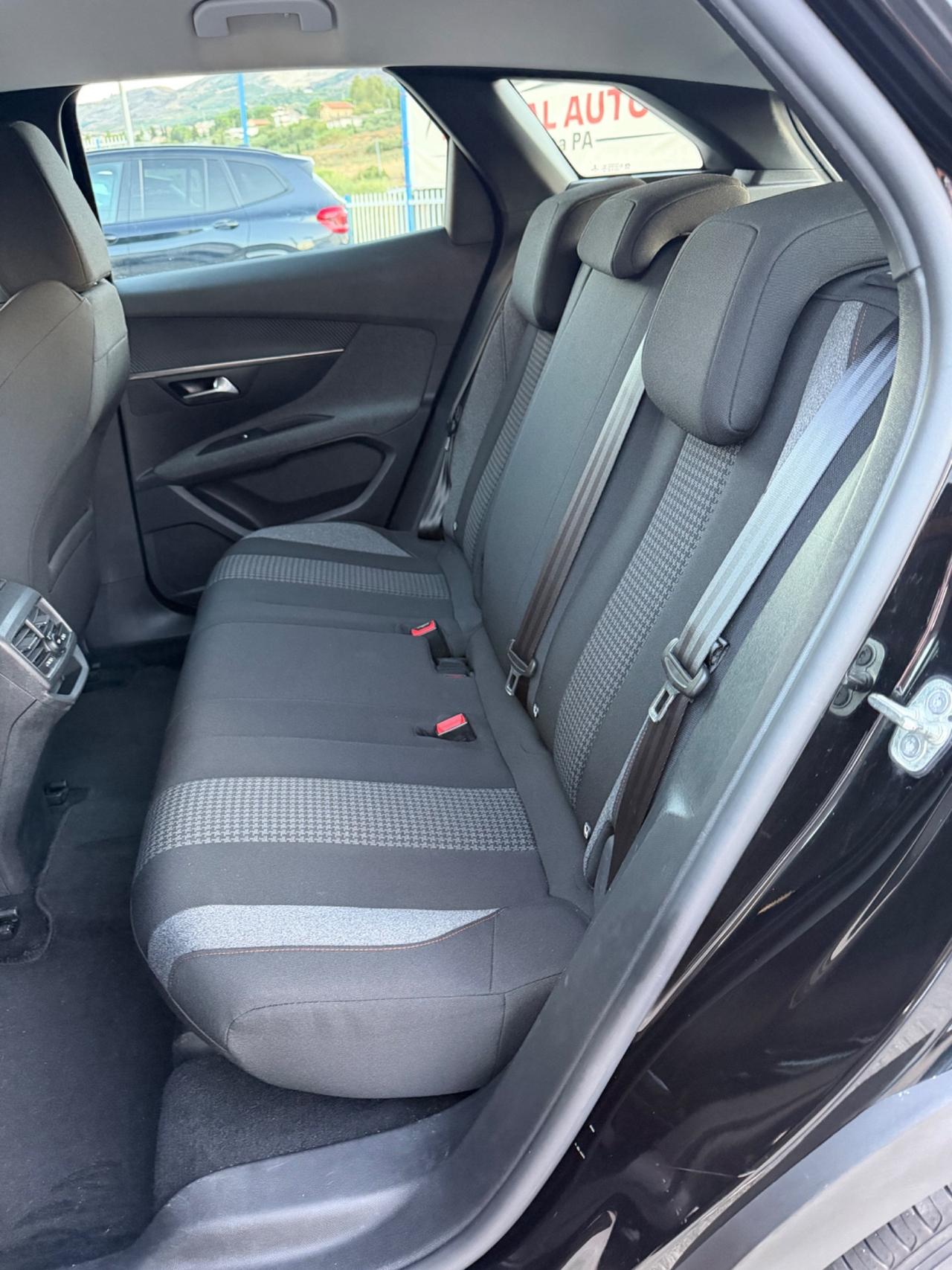 Peugeot 3008 1.5 BlueHDi 130 2022