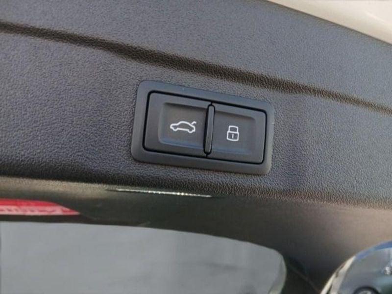 Audi A6 TDI quattro 150 kW S tronic S line edition Tetto Gancio Bang & Olufsen