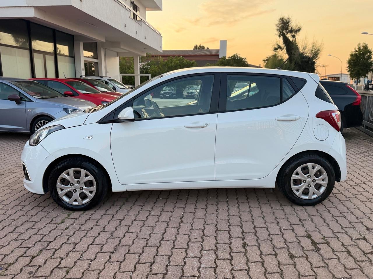 Hyundai i10 1.0 LPGI Econext Sound Edition