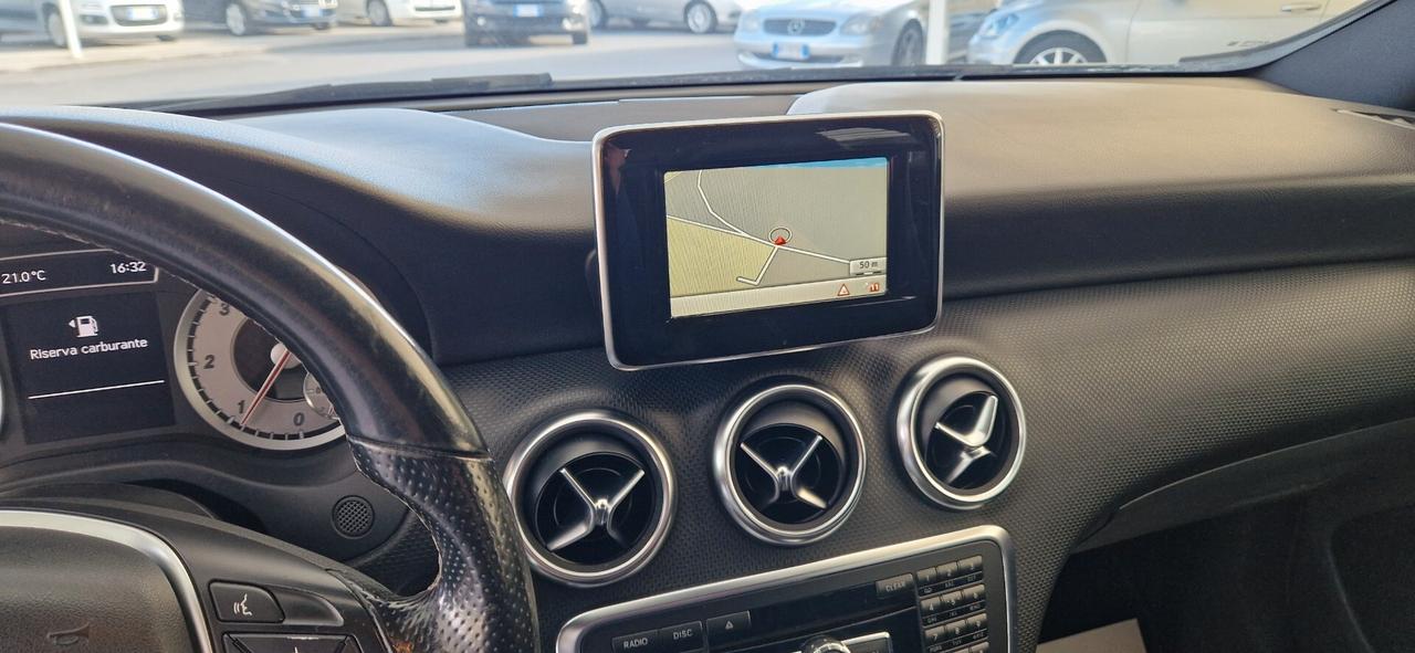Mercedes A 180 CDI Premium * Navi - Led - Retrocamera *