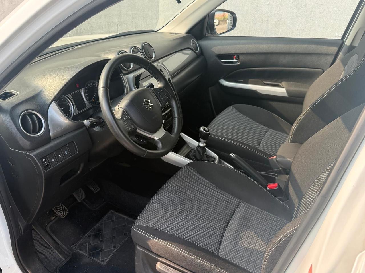 Suzuki Vitara 1.6 DDiS V-Top solo 99000km