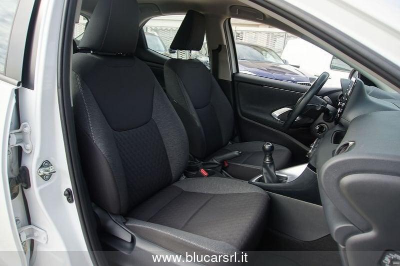 Toyota Yaris 1.0 5 porte Active