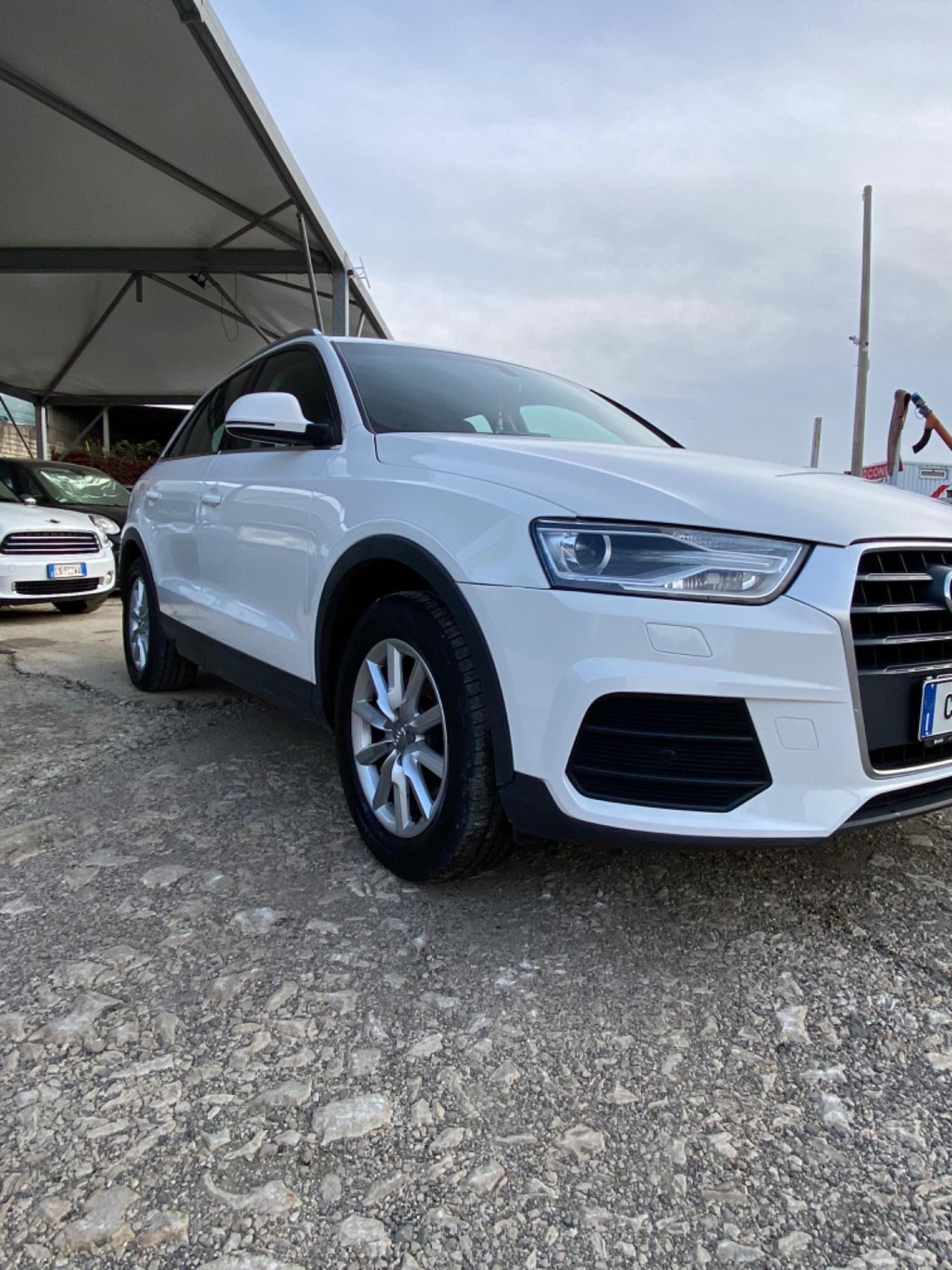 Audi Q3 2.0 TDI 120 CV S tronic