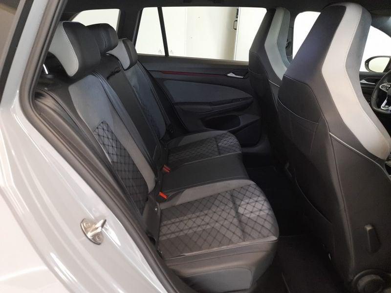 Volkswagen Golf Variant 2.0 TDI SCR R-Line DSG